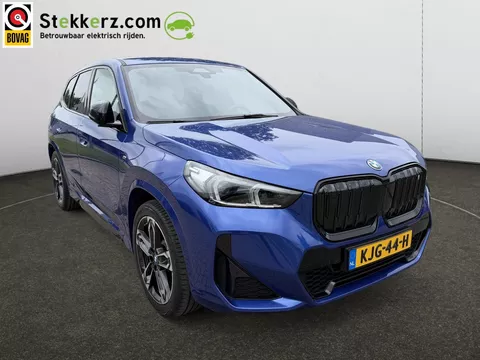 BMW iX1 xDrive30 67 kWh M-Sport pakket | Premium Pack | All-in prijs incl. 12 mnd BOVAG garantie | Aviloo Accutest